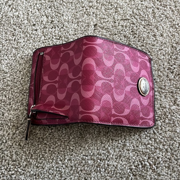 Coach Wallet - Picture 3 of 3